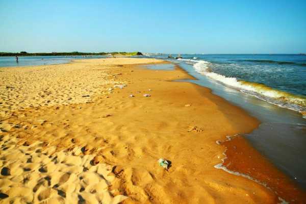 关于秦皇岛翡翠岛海滩干净的信息