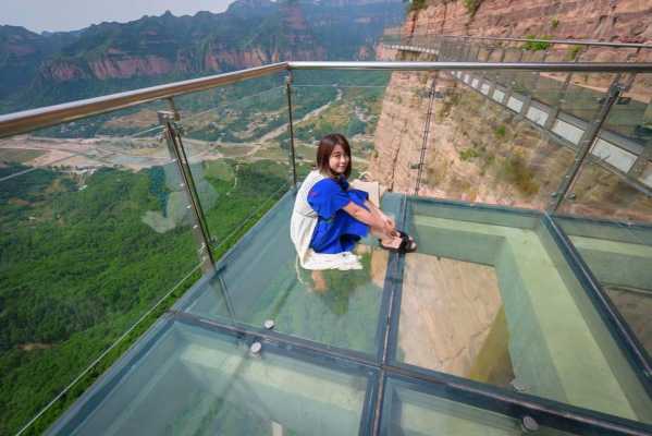 邯郸的玻璃桥（邯郸玻璃桥旅游景点在哪里）