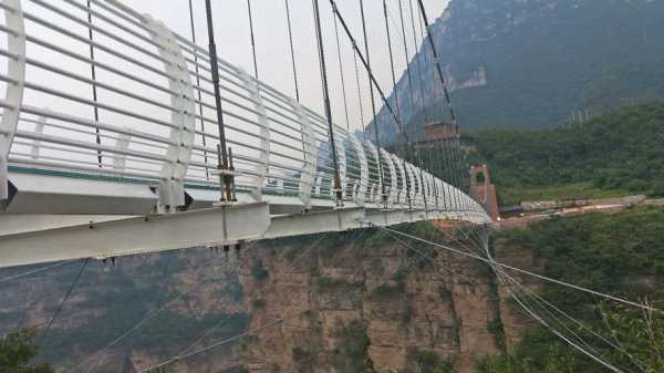 邯郸先锋岭玻璃吊桥（邯郸玻璃栈桥）